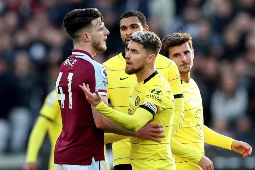  利物浦门将神扑零封曼城进攻  